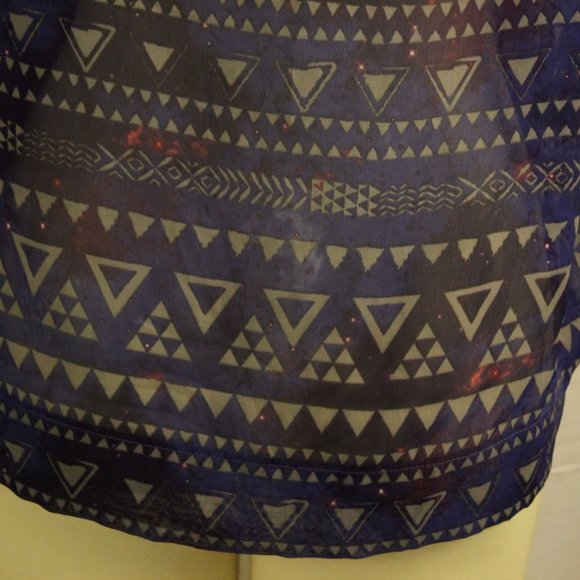 Comfortable Purple Flowy Aztec Galaxy Print High Low Top - Picture 7 of 8